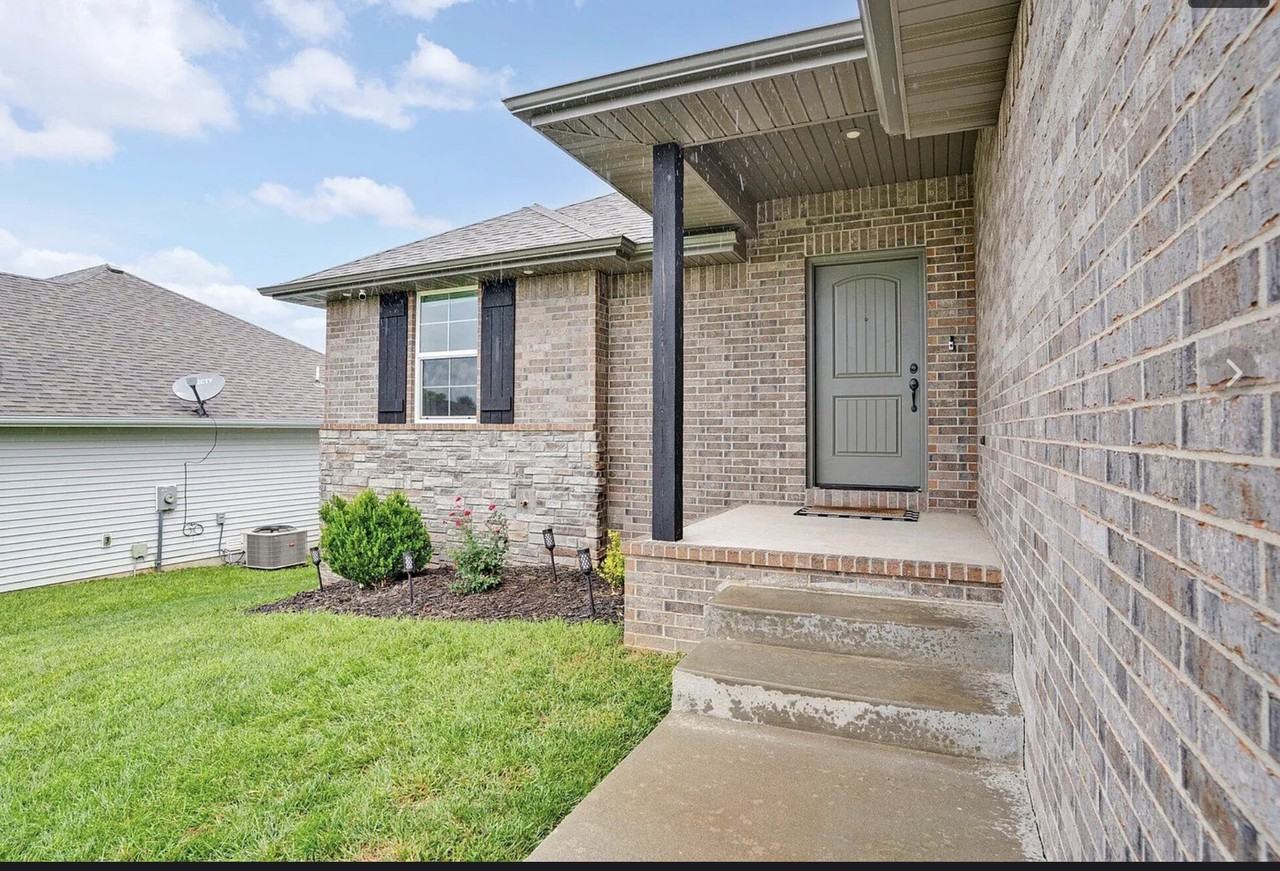 852 E Acacia Ln #NA - Photo 2 of 23