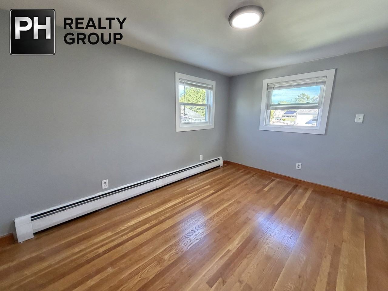 108 Brookline St - Photo 5 of 8