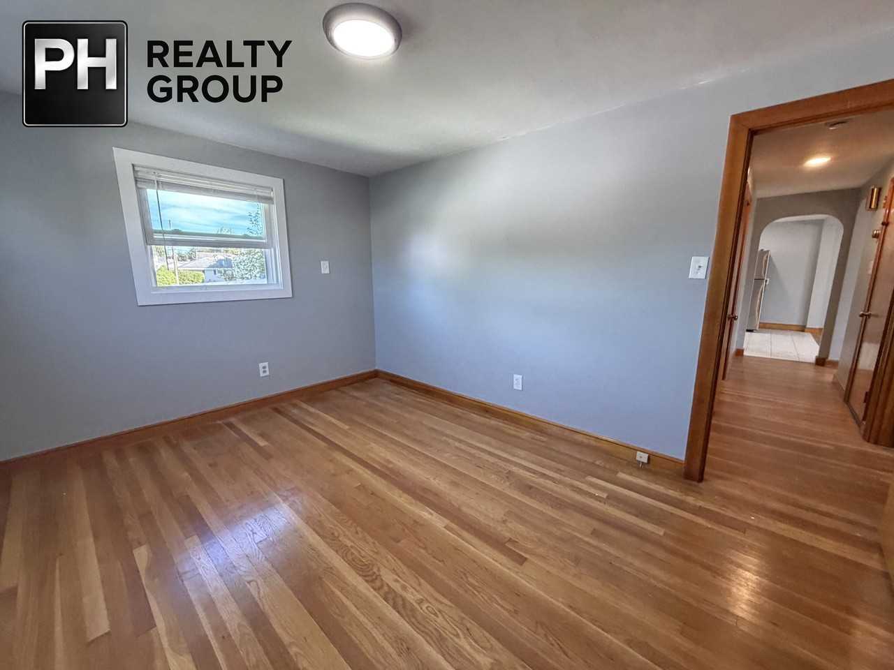 108 Brookline St - Photo 6 of 8