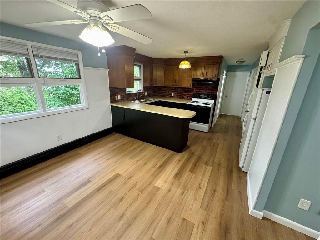 75 Hobson Ave - Photo 3 of 6