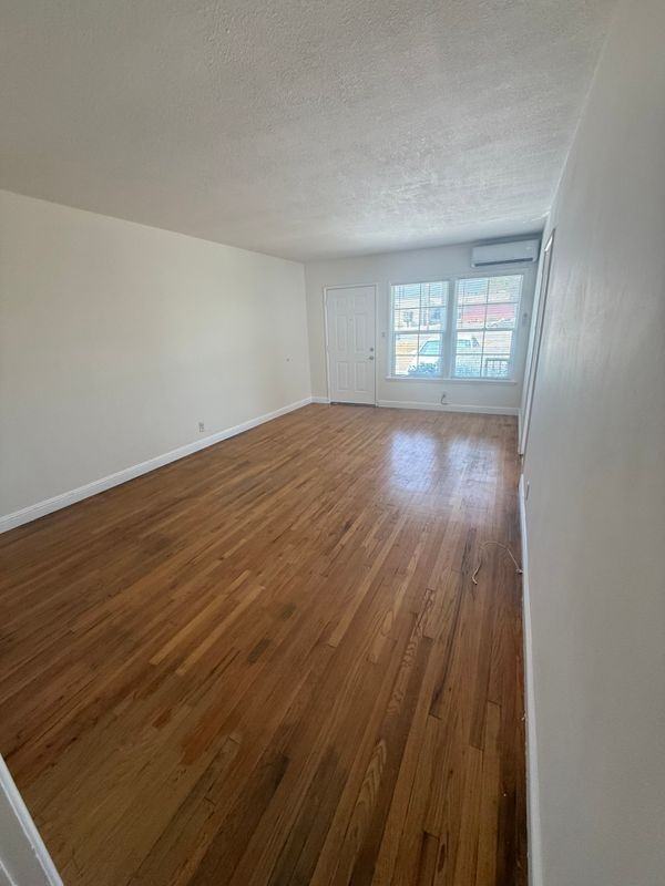 516 E Badillo St - Photo 5 of 18