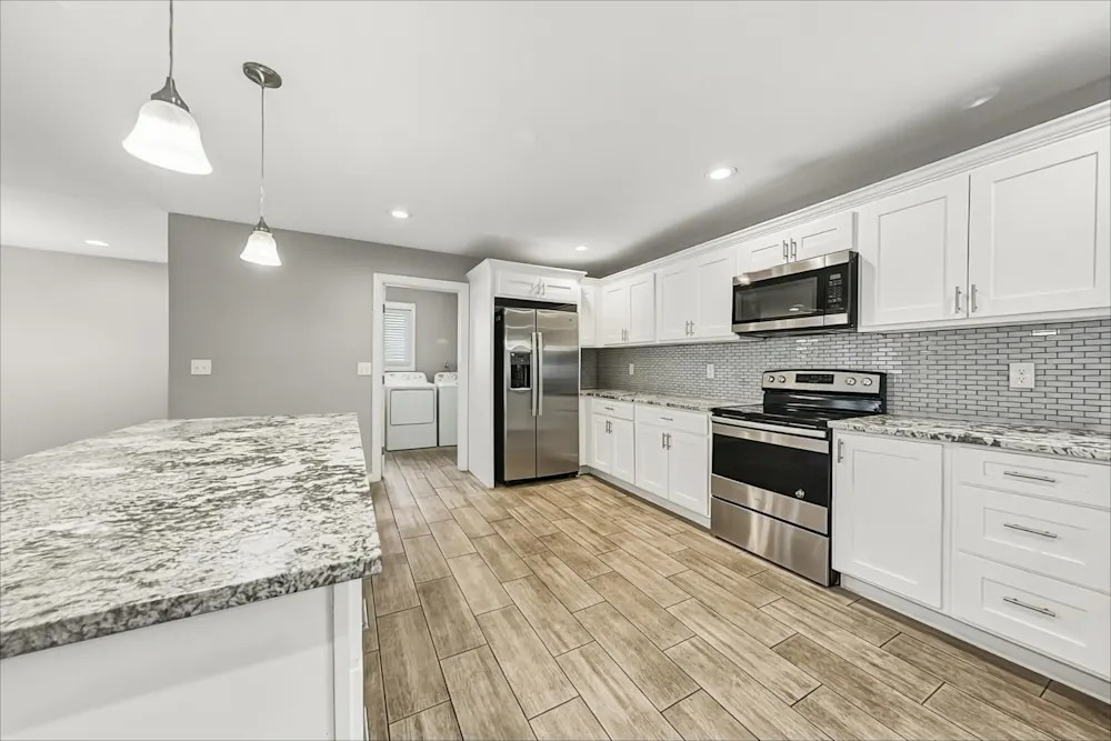 944 E Manhatton Dr #NA - Photo 3 of 14