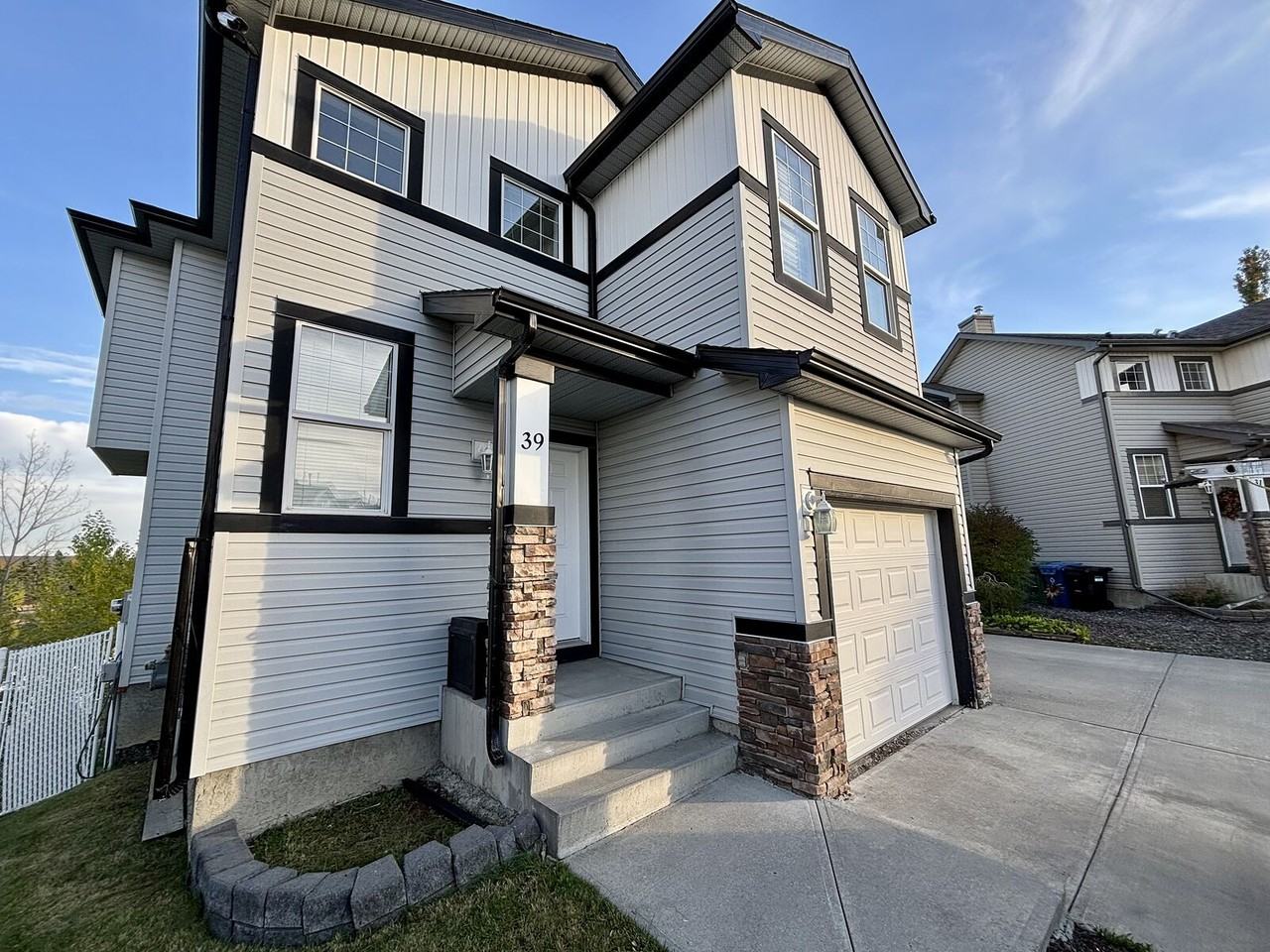 39 Everridge Villas Sw - Photo 2 of 19