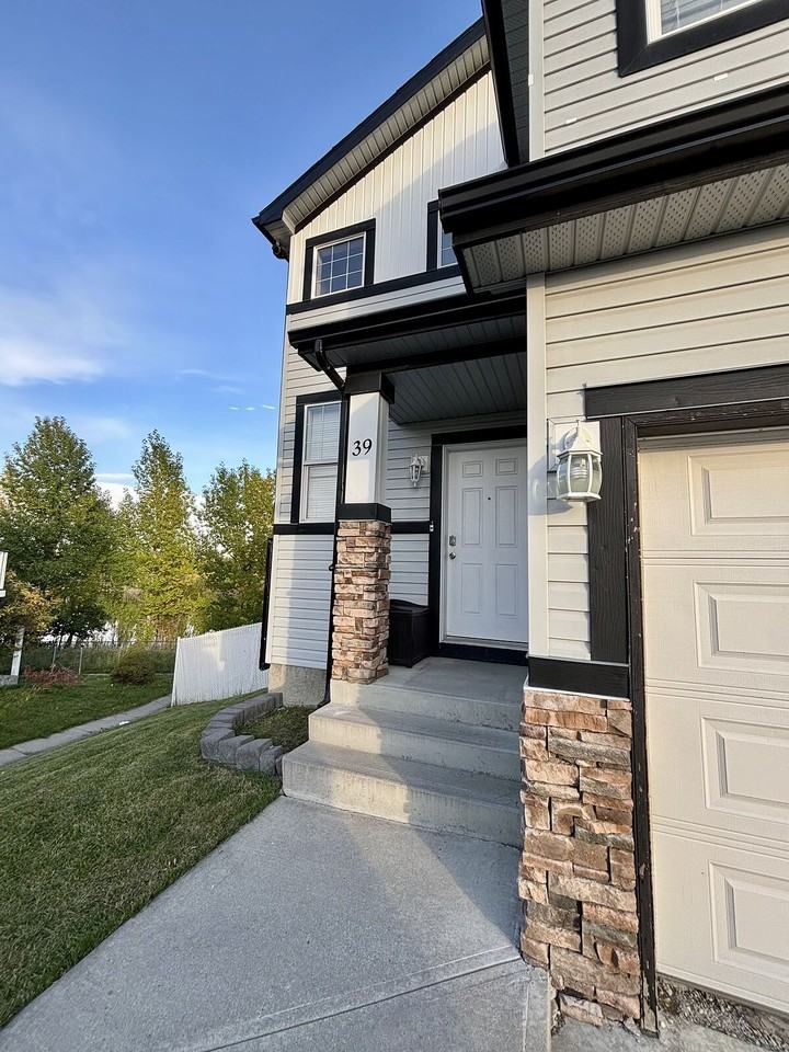 39 Everridge Villas Sw - Photo 3 of 19