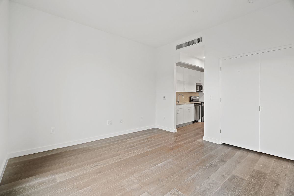 2818 Steinway St #219 - Photo 3 of 7