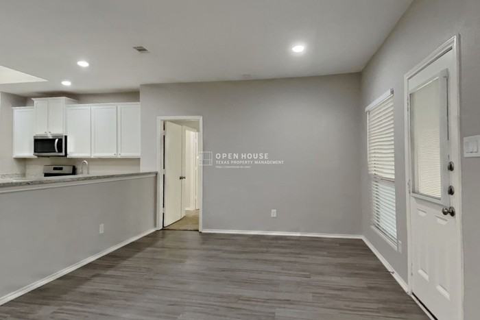 11409 Ryan Ct - Photo 6 of 20