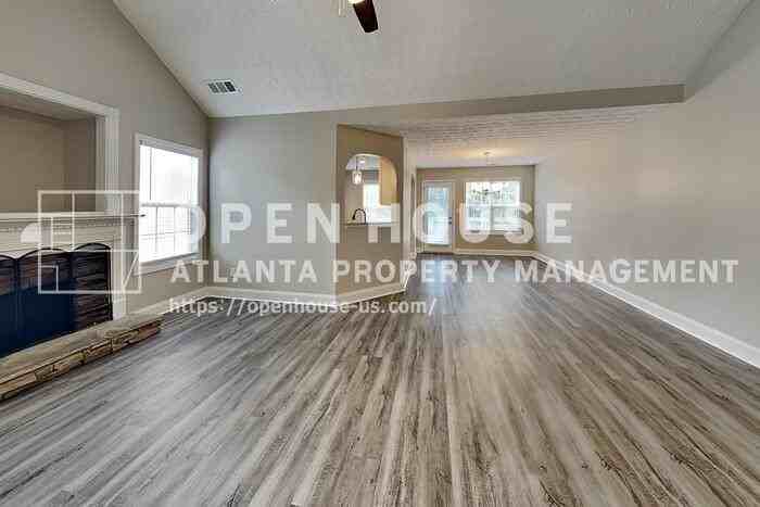 112 Providence Way - Photo 5 of 23
