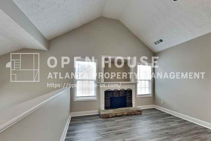 112 Providence Way - Photo 6 of 23