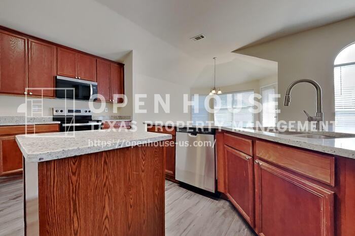 4408 Fox Meadows Ln - Photo 7 of 20