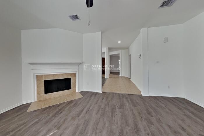 18414 Stark Point Ct - Photo 7 of 20