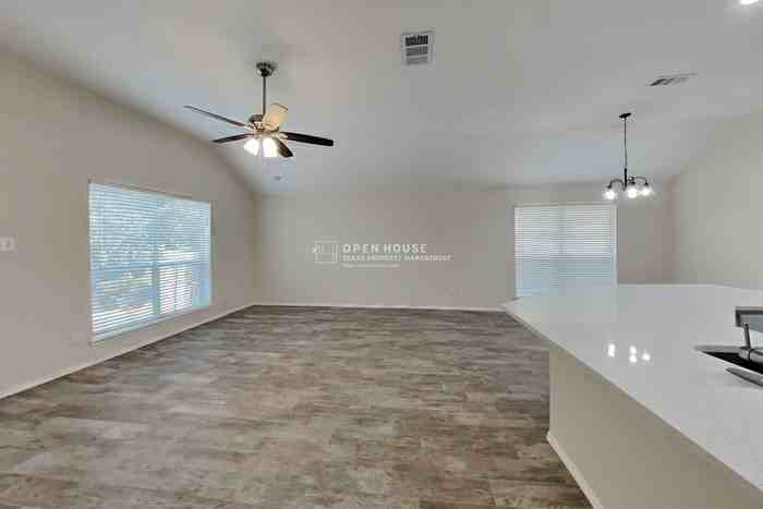 5825 Imes Ln - Photo 5 of 21