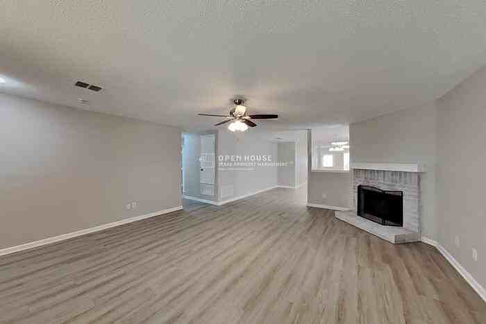 2717 Lazy Oak Dr - Photo 5 of 22