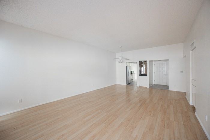 2606 E Windsor Ave - Photo 7 of 27