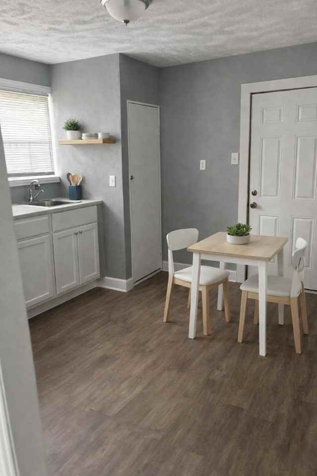 1507 Rondo St - Photo 7 of 14