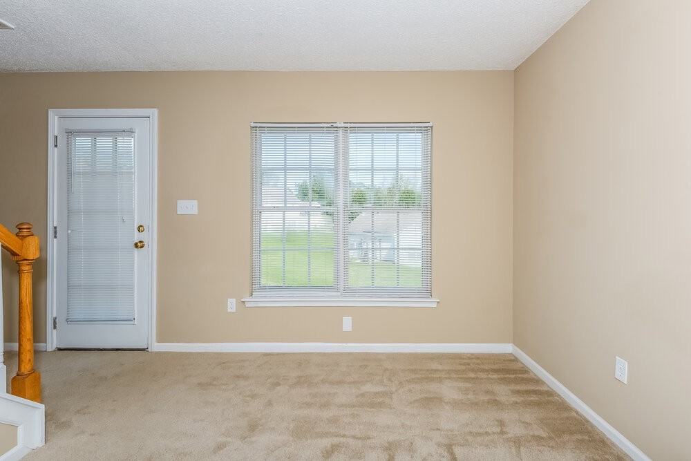 2703 Cloven Pl - Photo 4 of 14