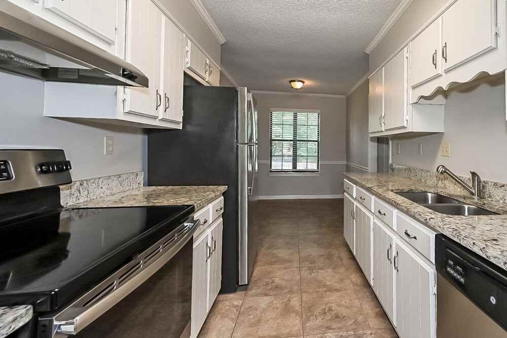 6594 Pine Top Cir N - Photo 6 of 21
