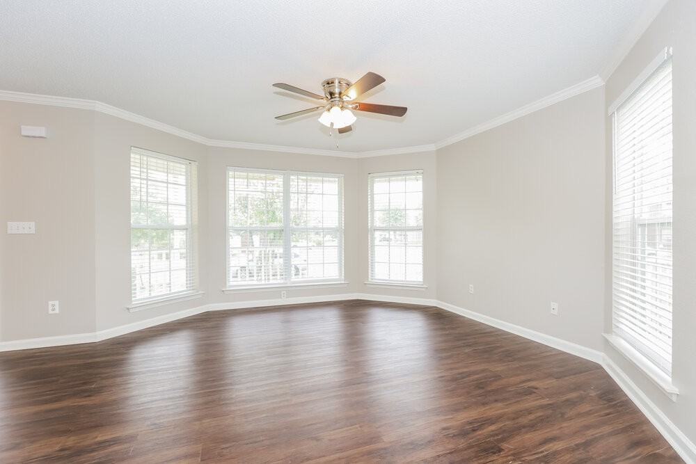 2202 Joann Dr - Photo 4 of 17