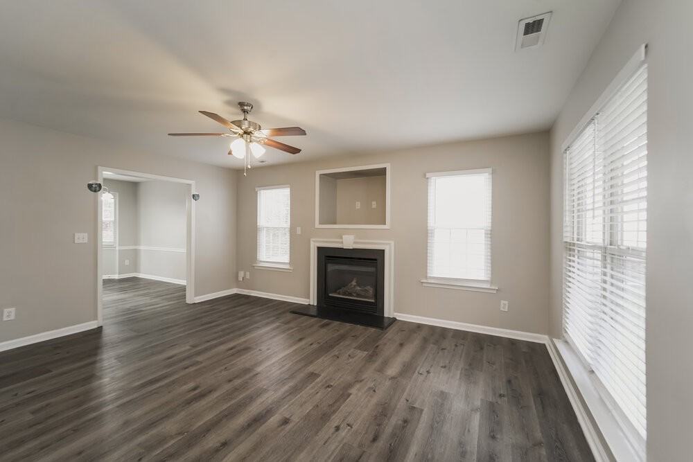 6101 Spanish Moss Ln - Photo 5 of 17