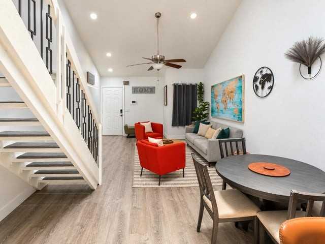 4200 Palm Bay Circle - Photo 4 of 8