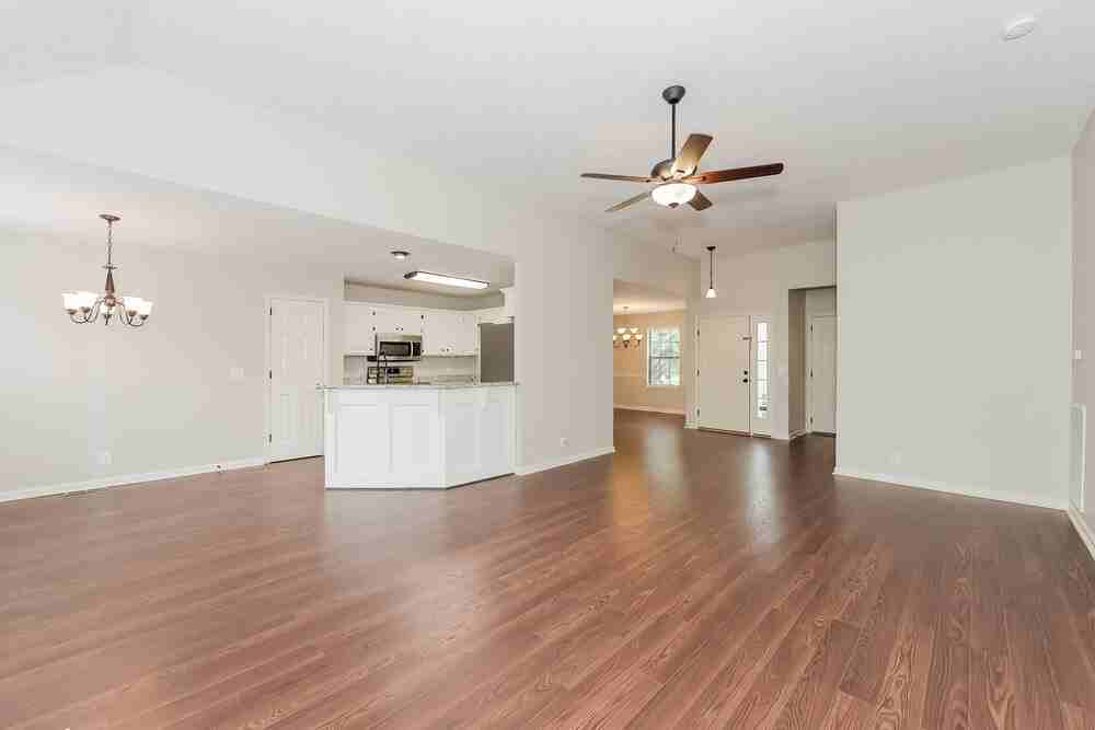 412 Bridgeton Cove Ct - Photo 4 of 17