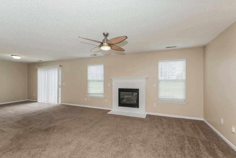 1003 Fort Clapsop Ct - Photo 5 of 17