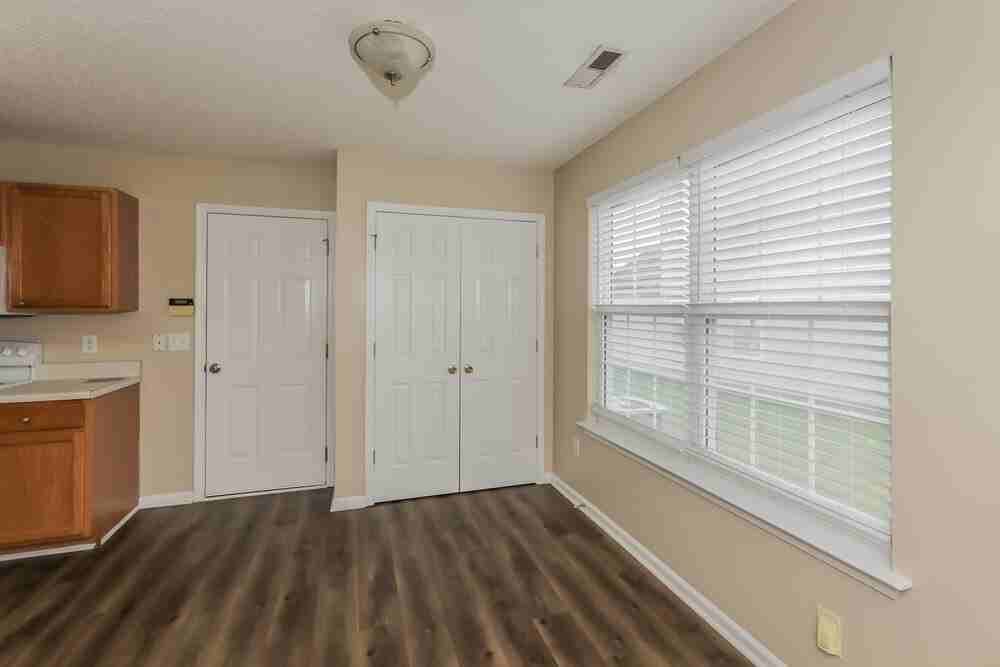 1003 Fort Clapsop Ct - Photo 7 of 17
