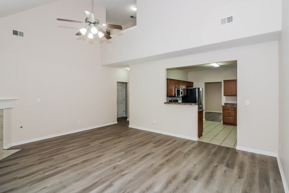 1278 Jackson Pond Cir - Photo 5 of 17