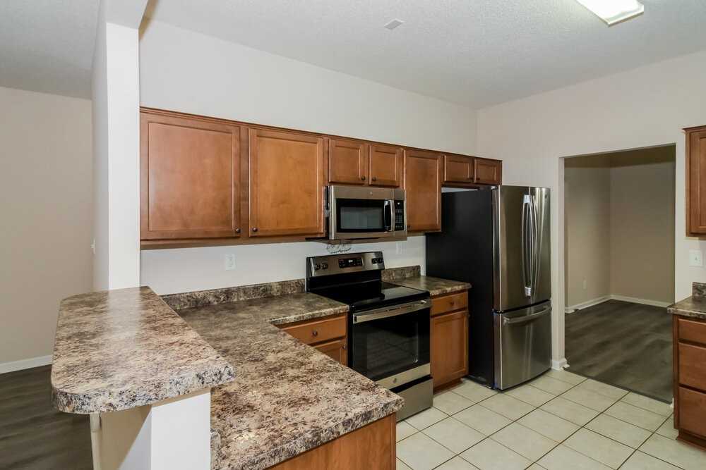 1278 Jackson Pond Cir - Photo 7 of 17