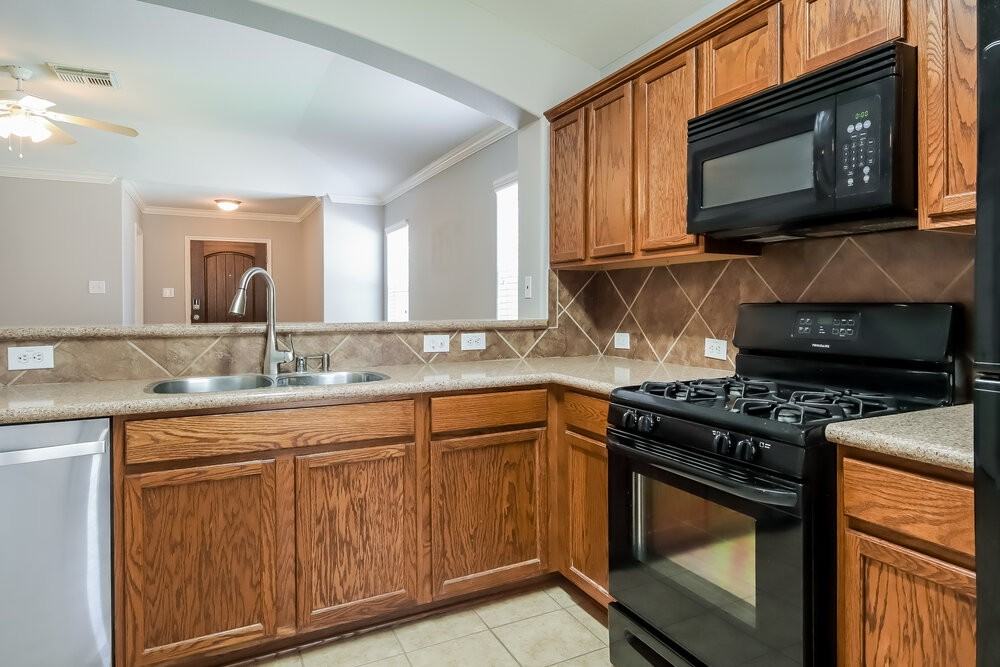 26614 Marble Falls Bnd - Photo 6 of 16