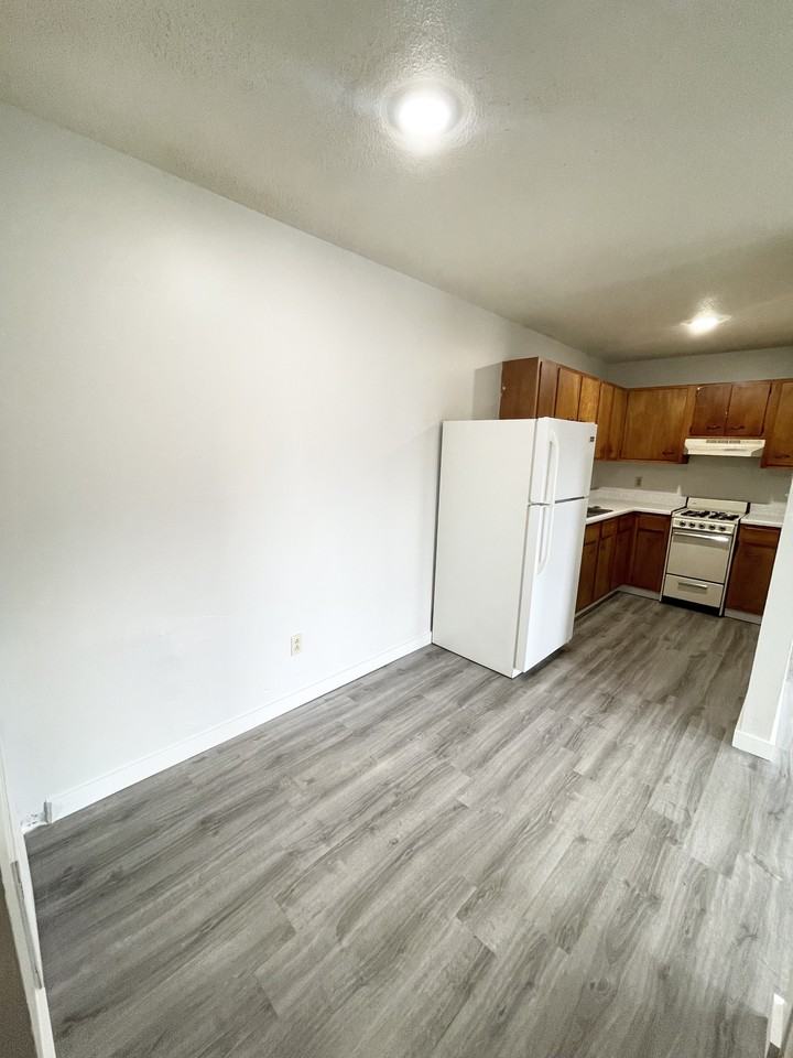 1740 Shawnee Dr #A - Photo 2 of 4
