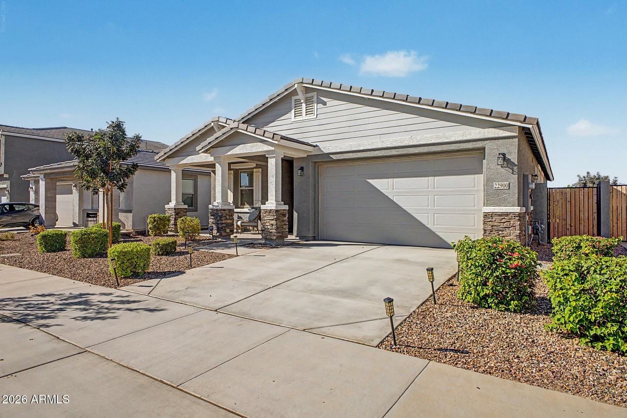 22900 E Lords Way - Photo 5 of 50