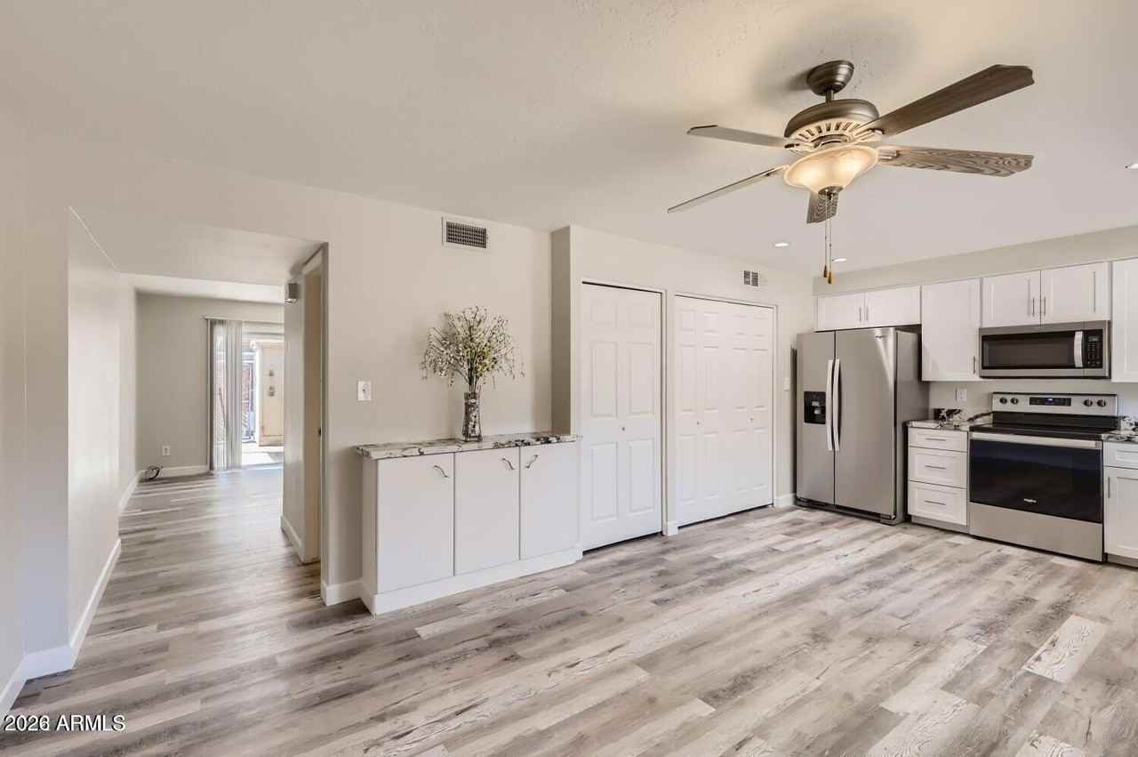 8434 E Montebello Ave - Photo 3 of 20