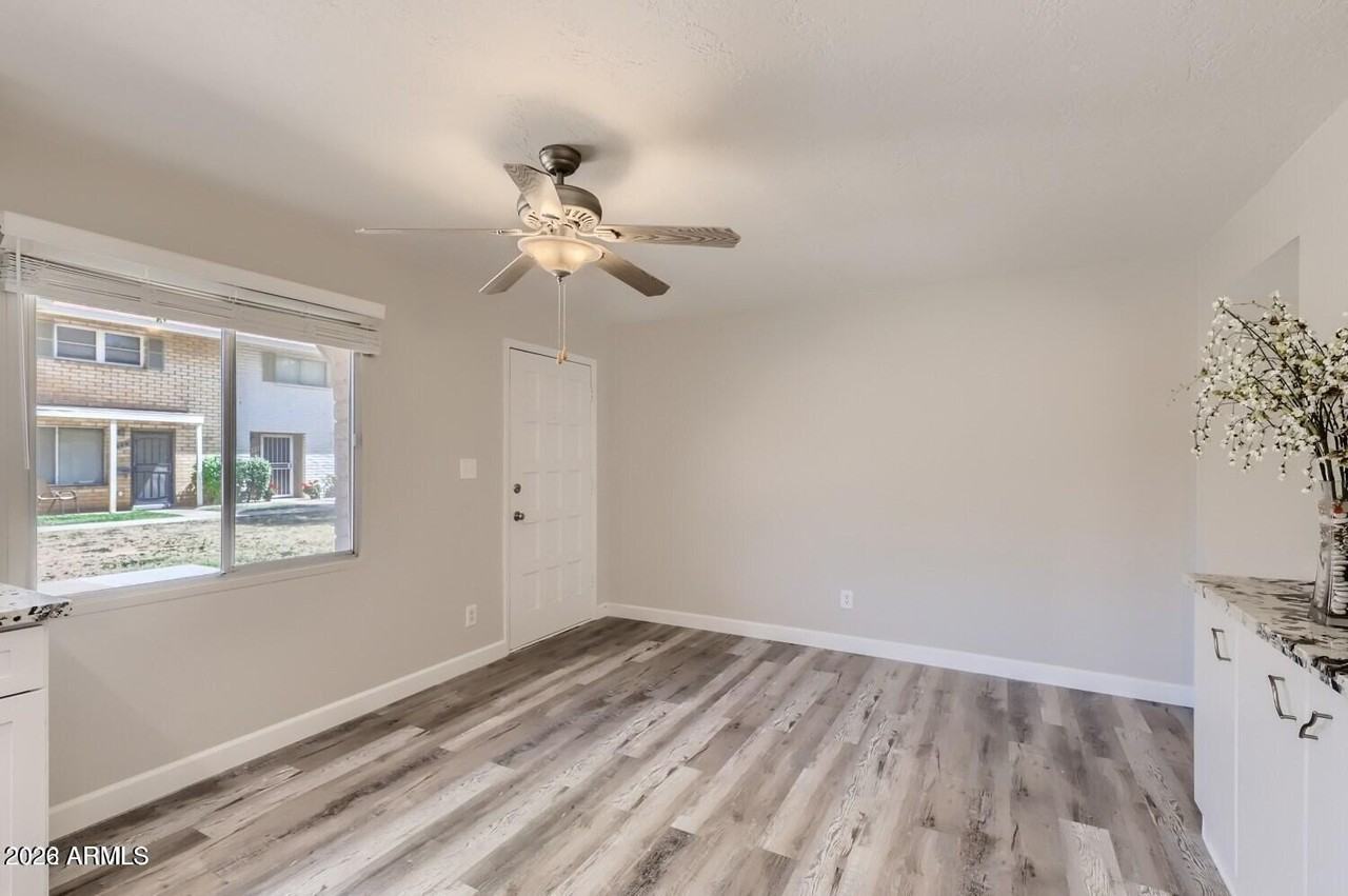 8434 E Montebello Ave - Photo 7 of 20