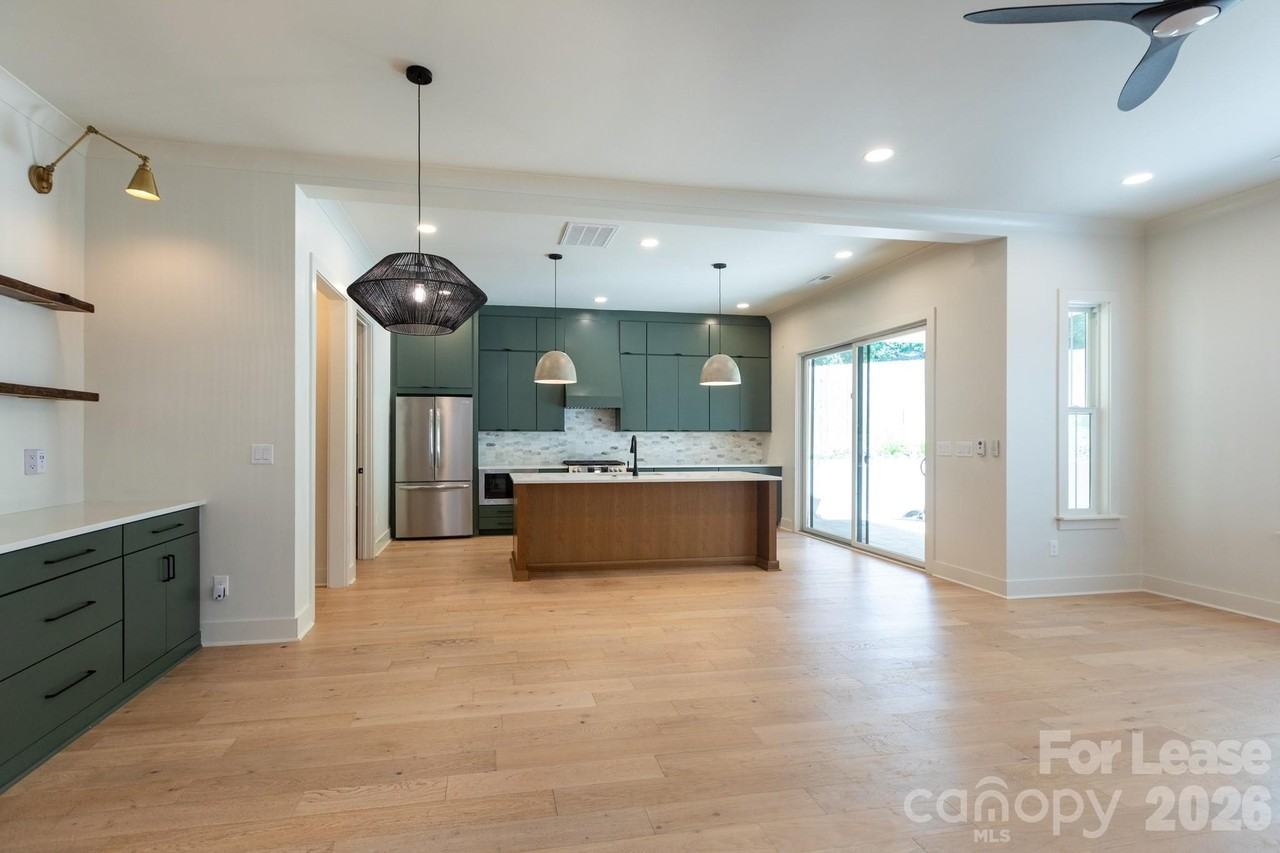 1602 Herrin Ave - Photo 5 of 47