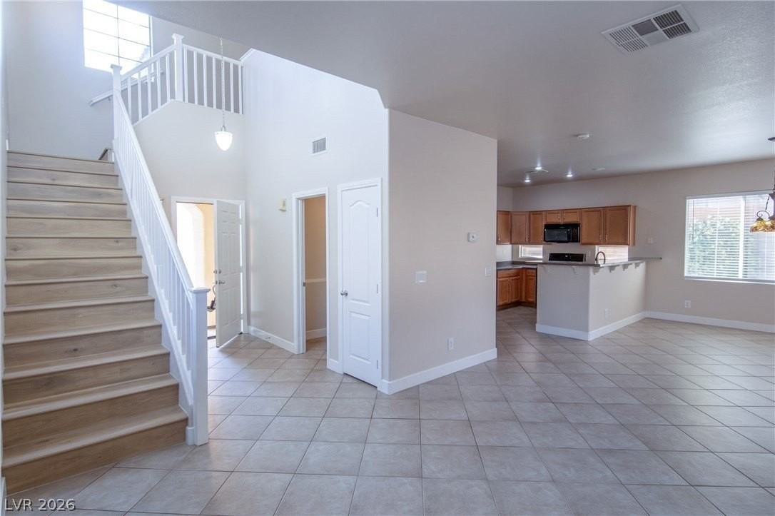 10559 Lessona St #0 - Photo 4 of 23