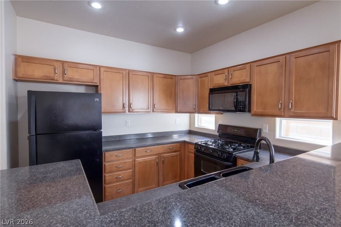 10559 Lessona St #0 - Photo 6 of 23