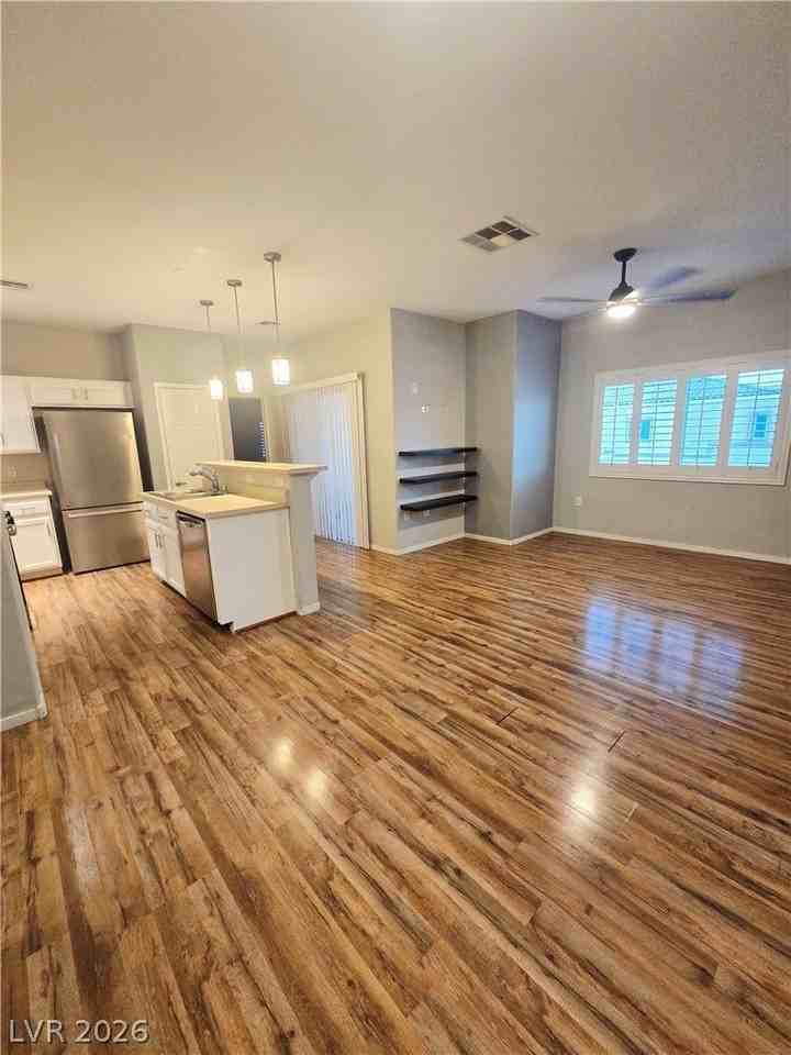 4028 Smokey Fog Ave #1 - Photo 7 of 23
