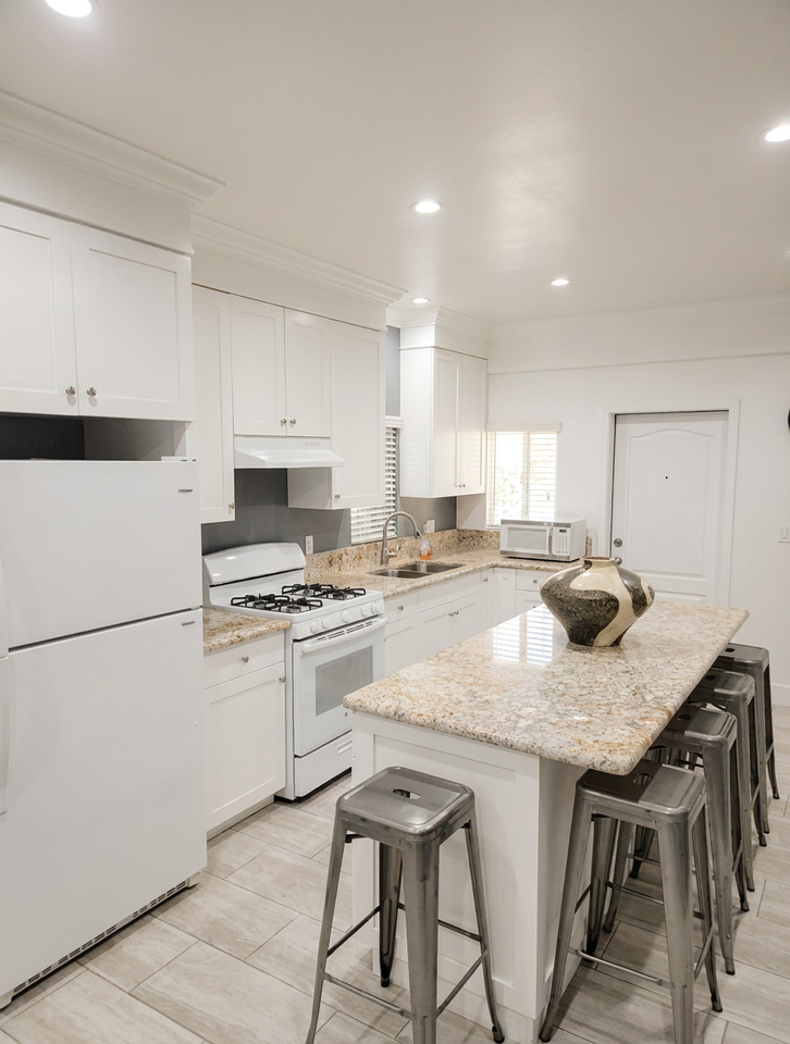 4556 Fisher St #1 - Photo 5 of 12