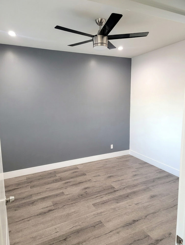 4556 Fisher St #1 - Photo 7 of 12