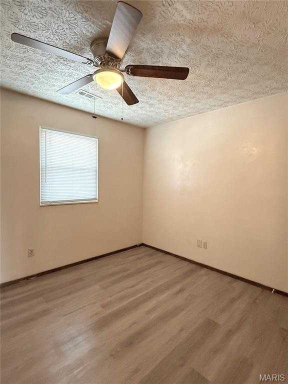 304 Estate Dr #B - Photo 5 of 9