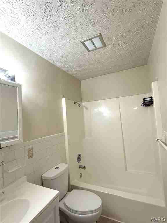 304 Estate Dr #B - Photo 7 of 9