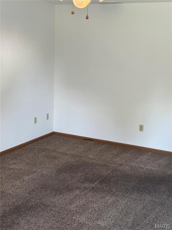 842 Southgate Dr - Photo 4 of 10
