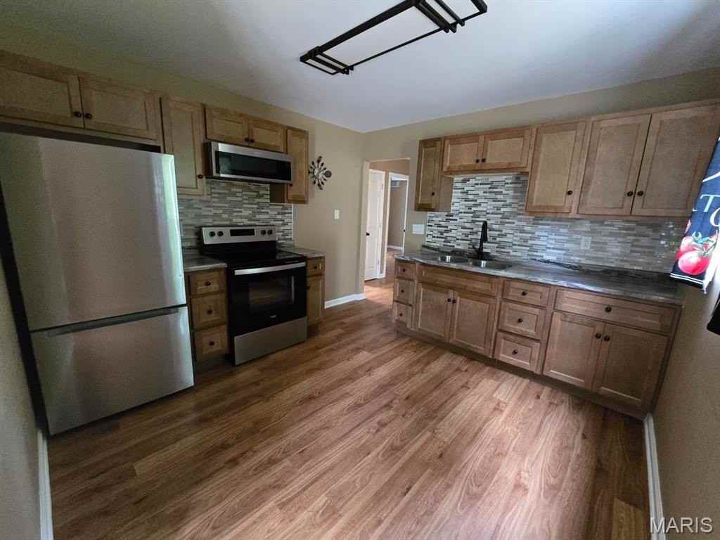 9765 Vickie Pl - Photo 5 of 13