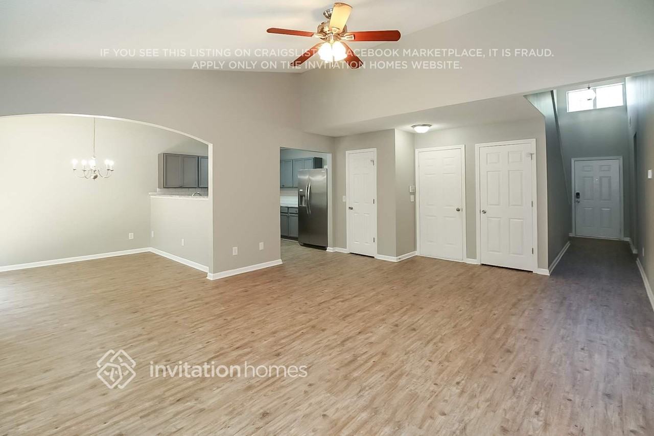 6778 Merrywood Dr - Photo 4 of 19