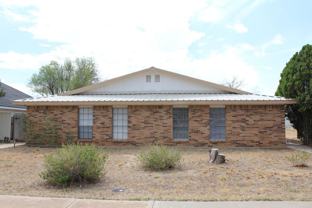425 W Spruce Ave - Photo 1 of 1