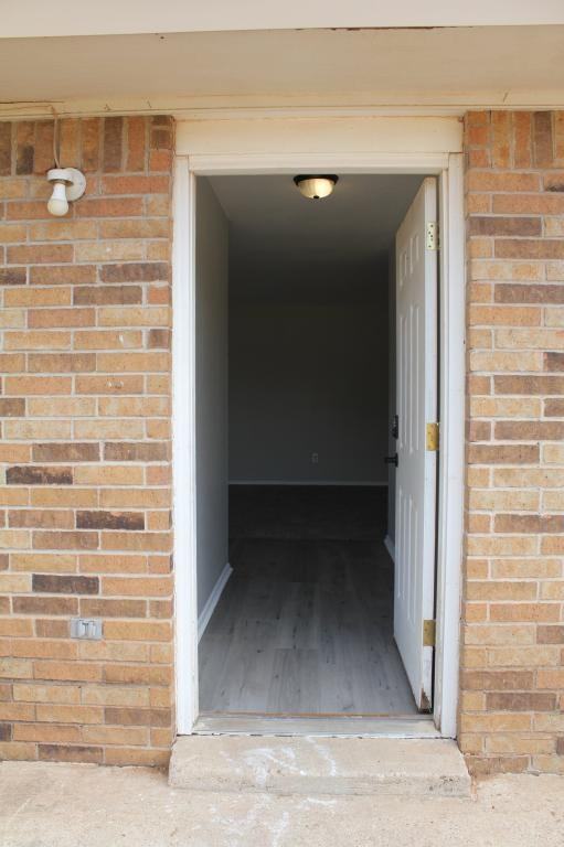 425 W Spruce Ave - Photo 2 of 35