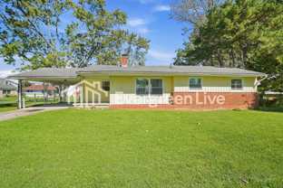106 Pinewood Dr - Photo 1 of 1
