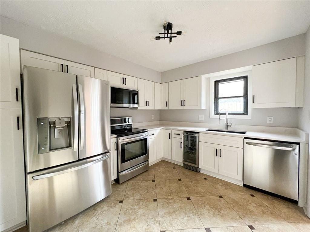 2700 Twiggs Cir Se - Photo 2 of 6