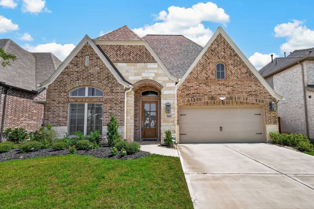 7614 Zinnia Blossom Ln - Photo 2 of 41