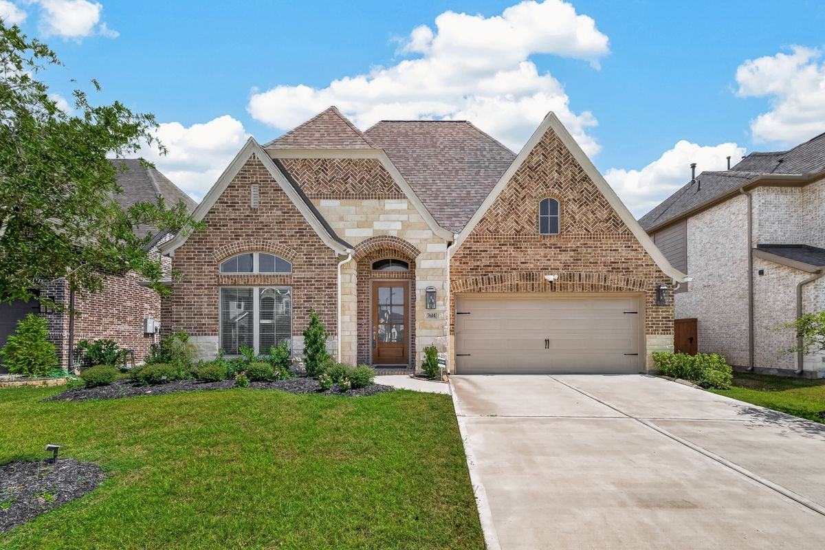 7614 Zinnia Blossom Ln - Photo 3 of 41